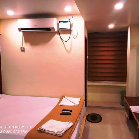 Hotel Milan Manor ポートブレア エクステリア 写真